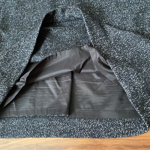 Ann Taylor size zip Pencil Skirt, size 12 - Picture 5 of 8